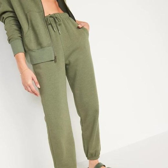 Old Navy Pants - Old Navy Extra High-Waisted Cropped French-Terry Classic Jogger Sweatpants New